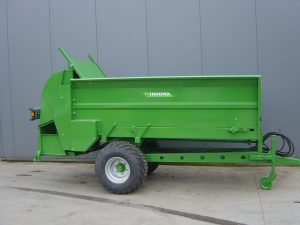 SADOWNICZY ROZRZUTNIK NAWOZÓW ORGANICZNYCH
